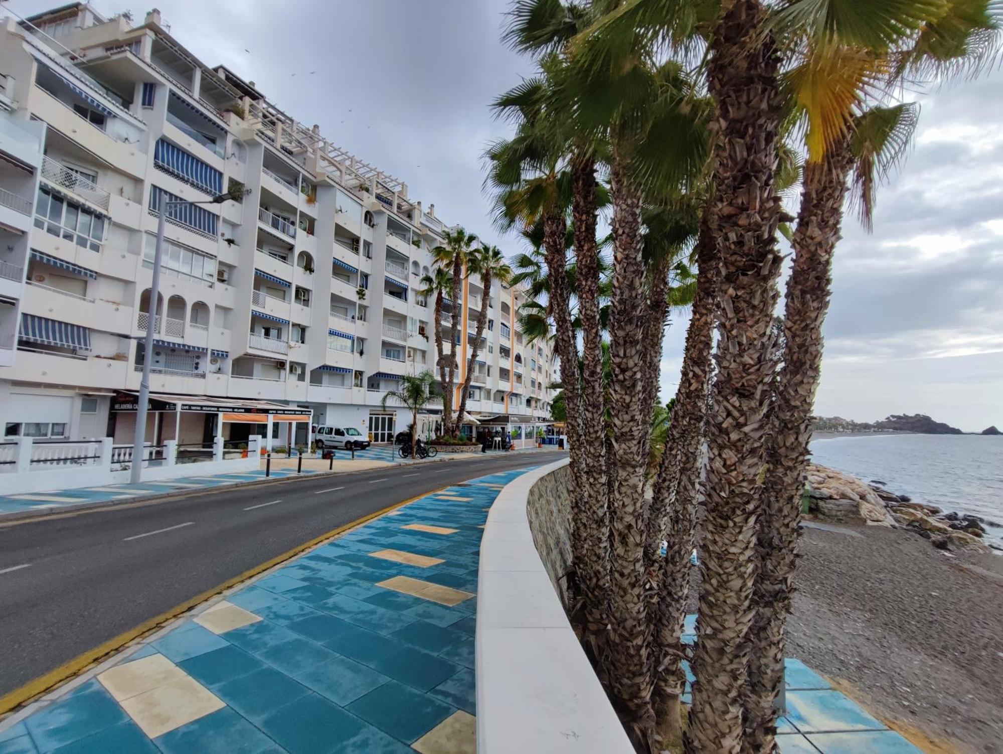 Apartamento Primera Linea De Playa - 2
